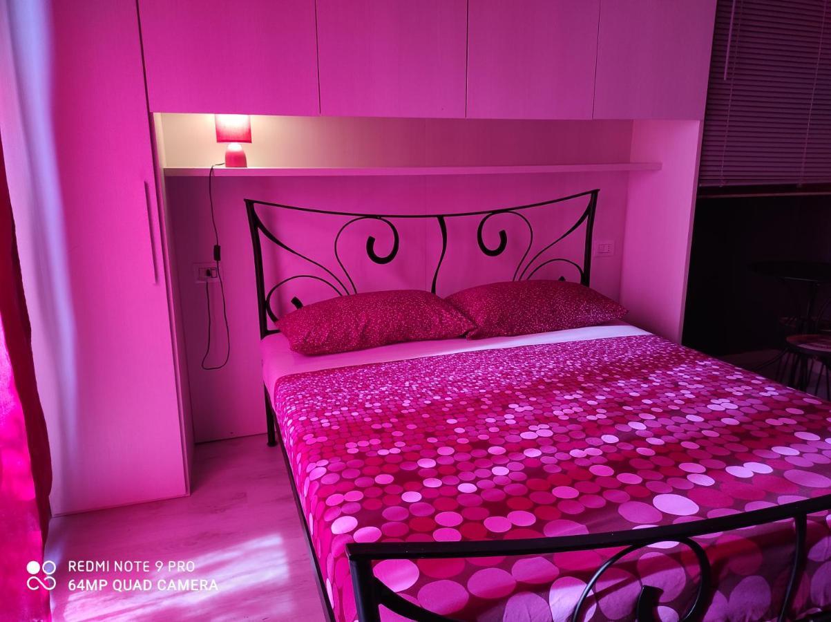 Beb Da Gaia E Giulio Bed & Breakfast Reno Di Leggiuno Luaran gambar
