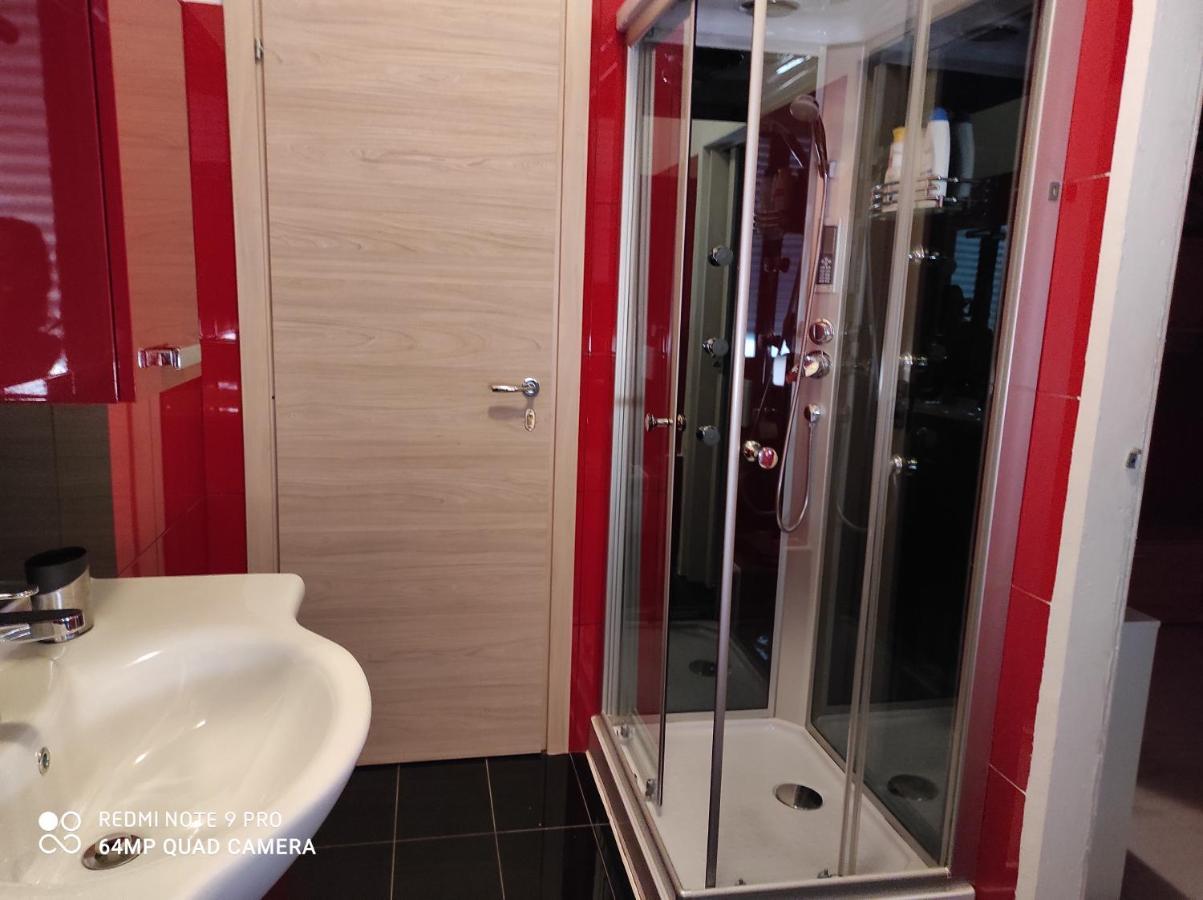 Beb Da Gaia E Giulio Bed & Breakfast Reno Di Leggiuno Luaran gambar