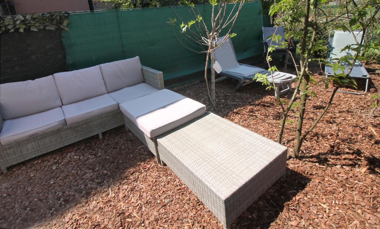 Beb Da Gaia E Giulio Bed & Breakfast Reno Di Leggiuno Luaran gambar